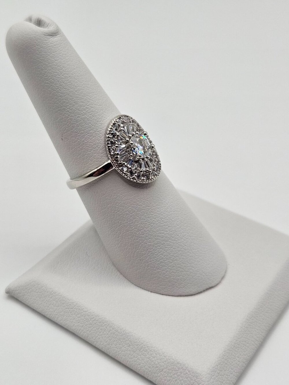 925 Silver Moissanite Ballerina Baguette Halo Ring 7 - Picture 3 of 7